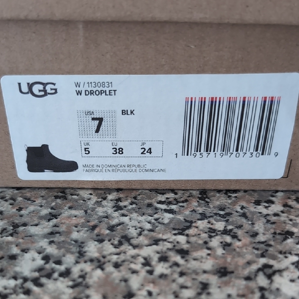 NWOT UGG Black Waterproof Rain Boots